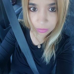 Meet your Posher, Reyna